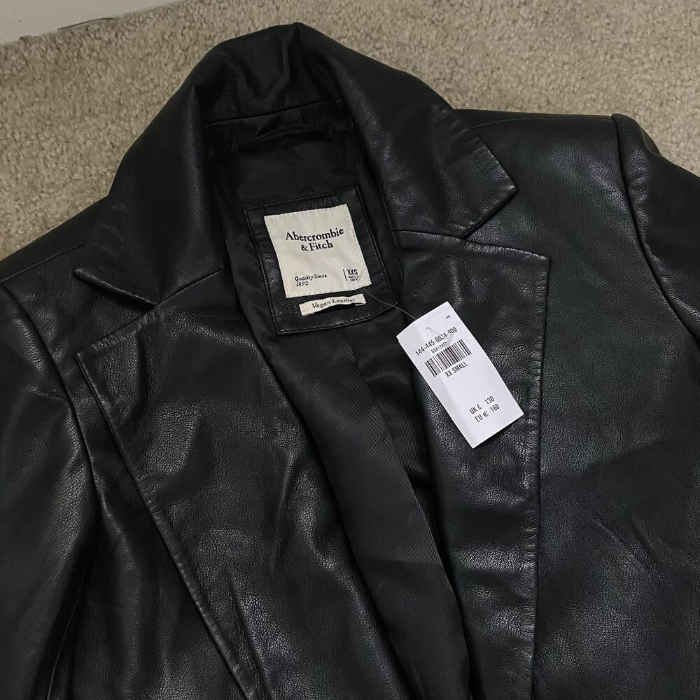 Abercrombie & Fitch XXS Black Vegan Leather Blazer Jacket NWT Stylish & Versatil